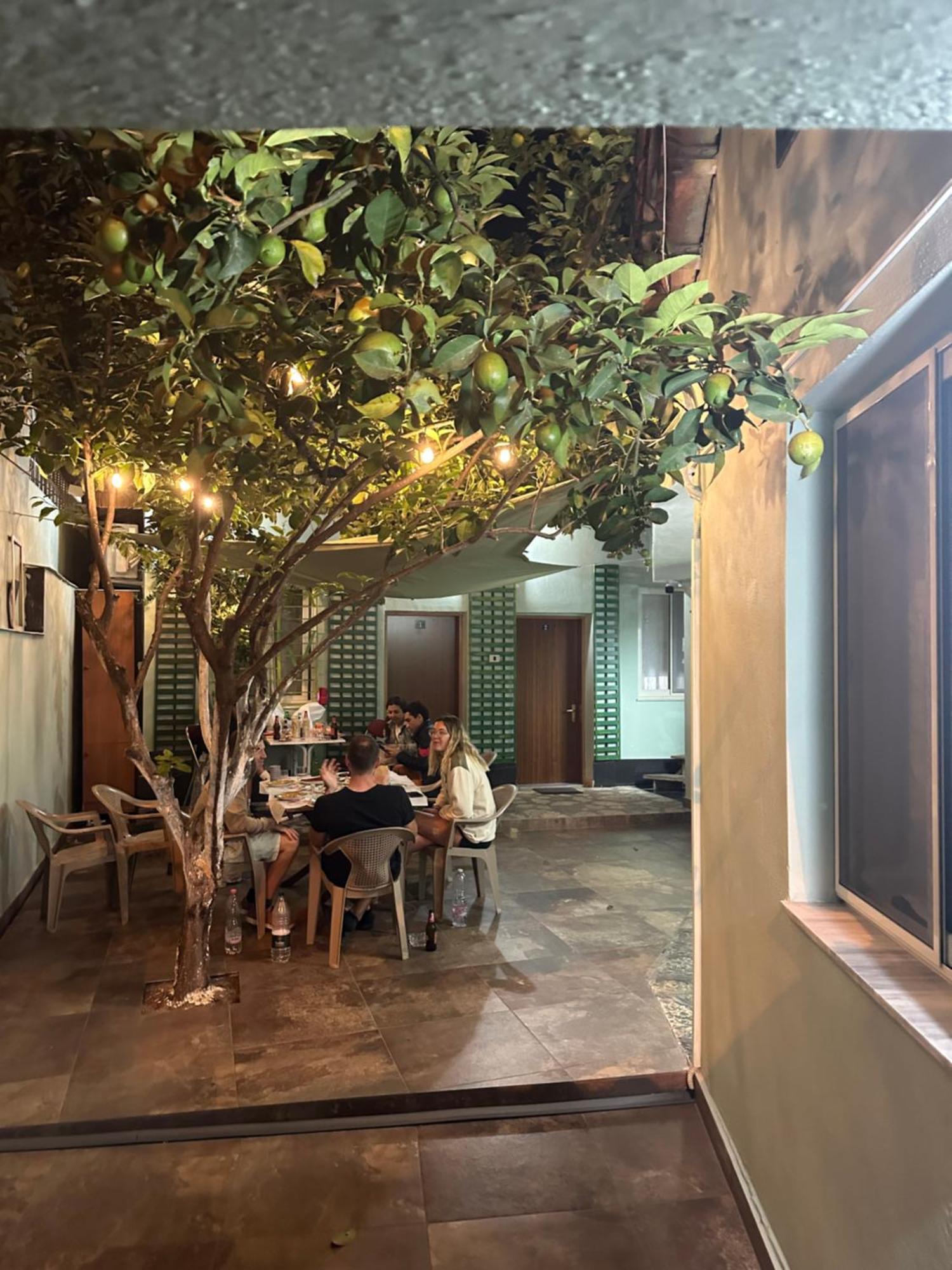 Tirana Lemon Breeze Hostel Eksteriør bilde